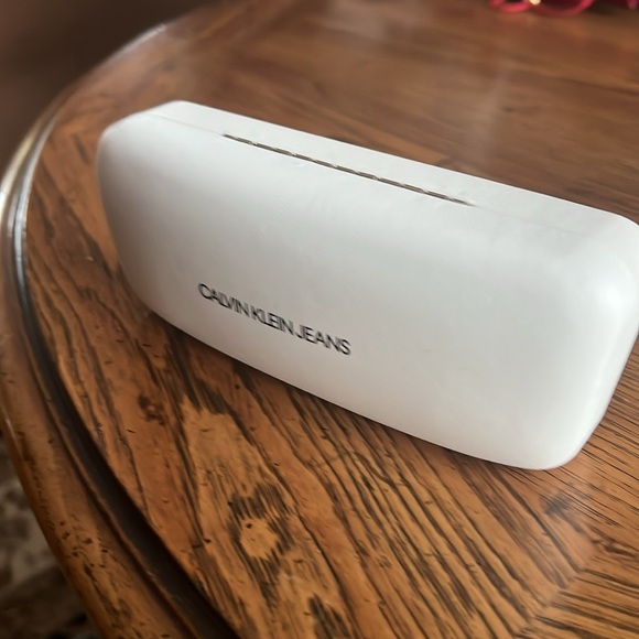 NWOTCalvinKleinJeansglasses.ClearLens. ChicRedBlackTan frameElegant&Classic+Case - Picture 5 of 6